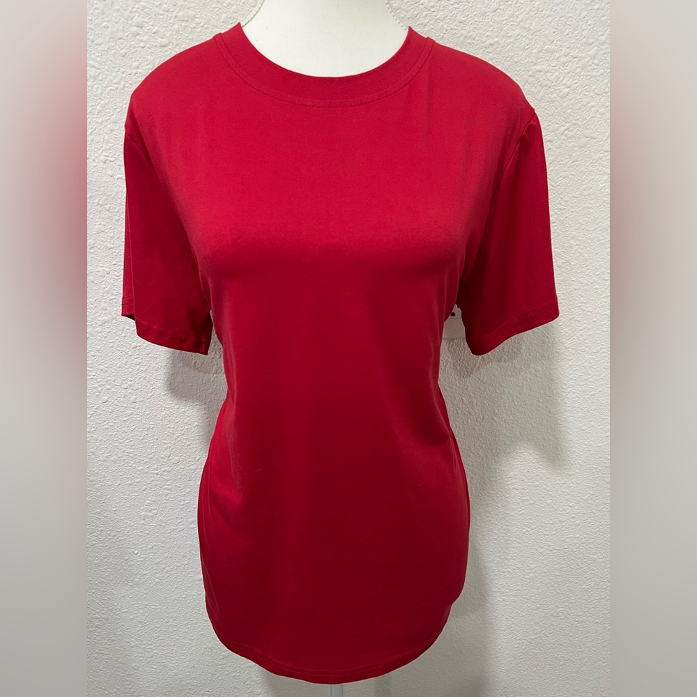 Red Crewneck Short Sleeve Tshirt EUC - Picture 2 of 7